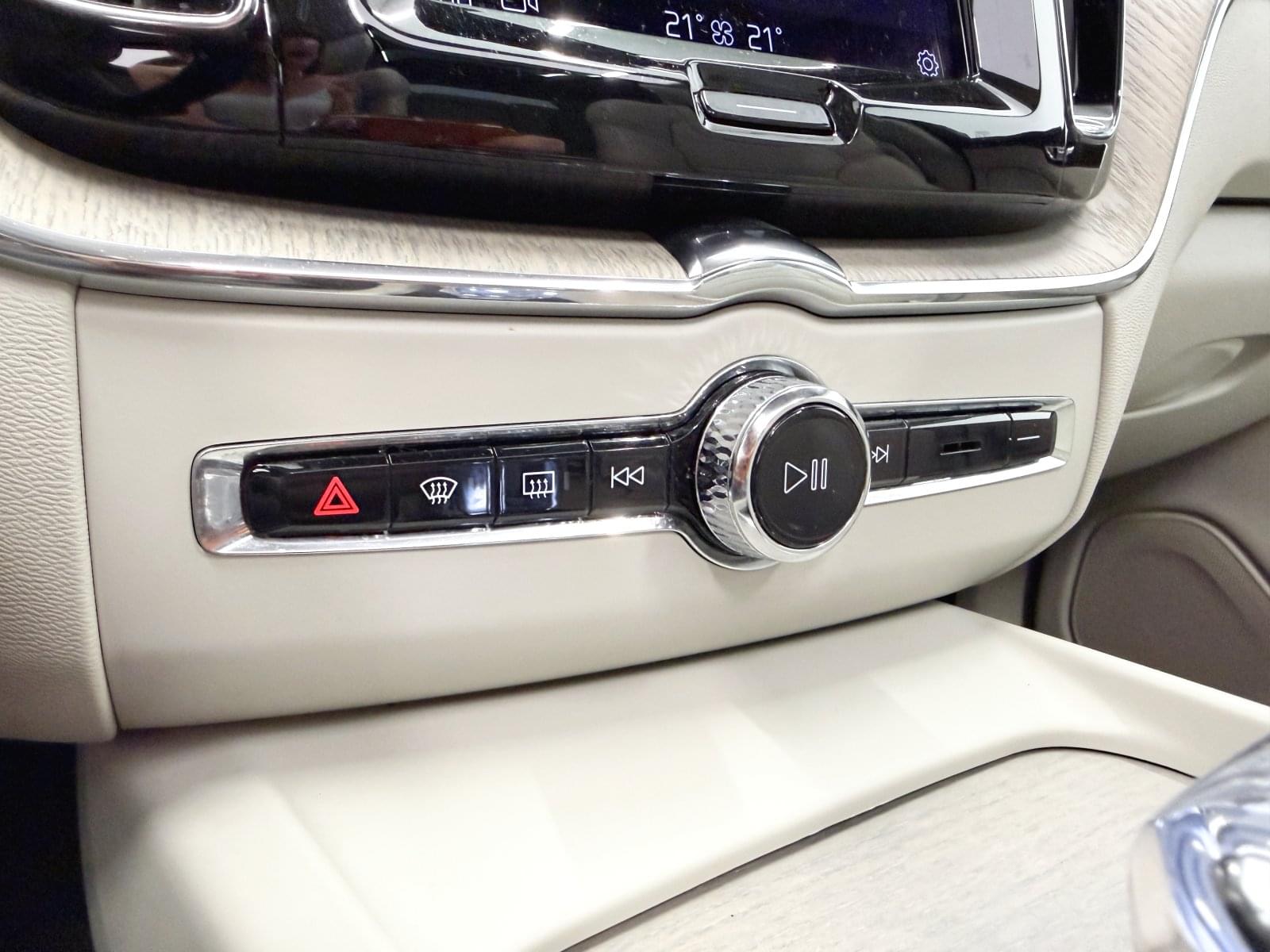 VOLVO XC60 2.0 T6 AWD RECHARGE INSCRIP. AUT 355CV 37 