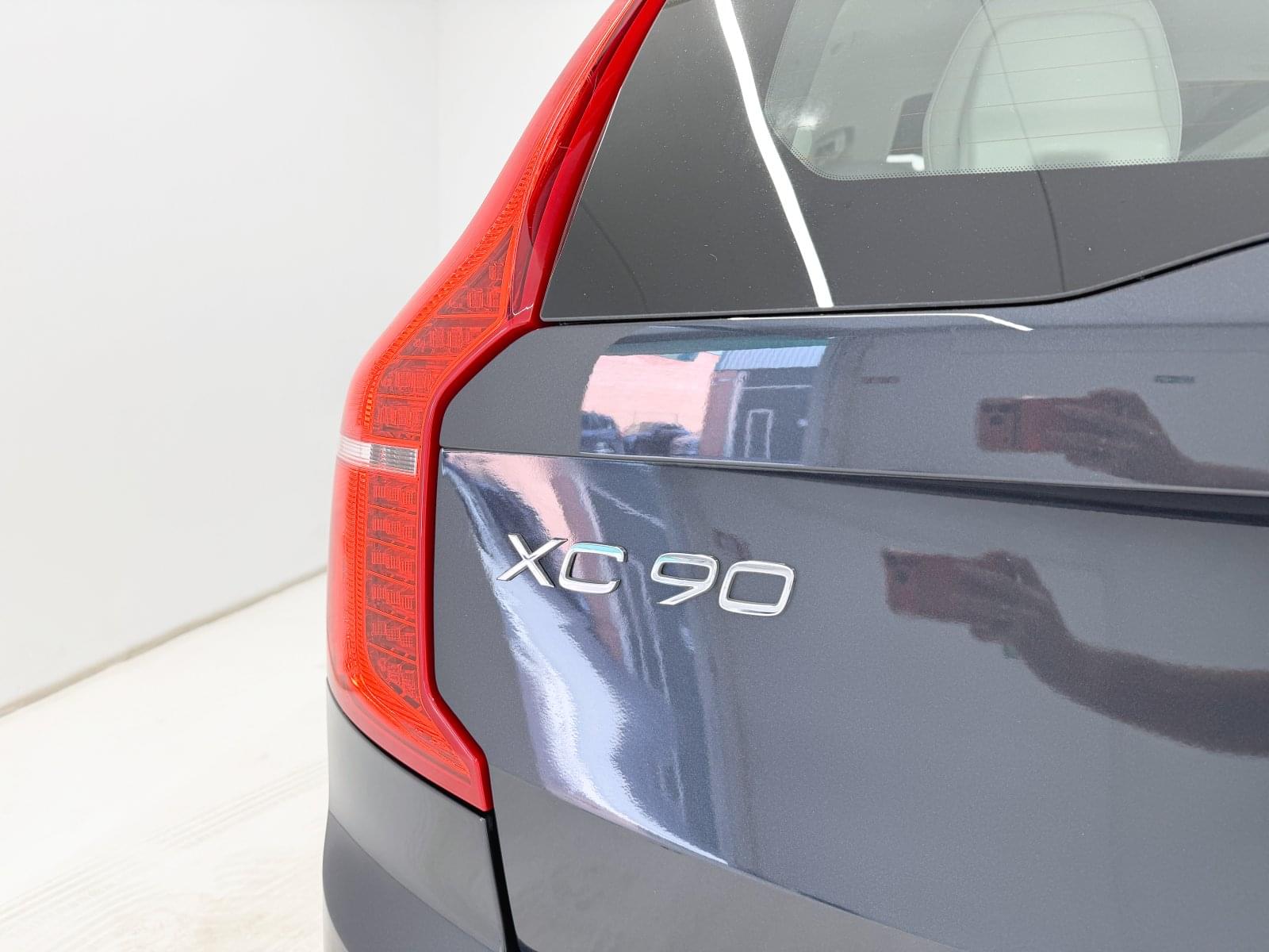 VOLVO XC90 2.0 B5 D AWD MOMENTUM PRO AU 235 CV 12