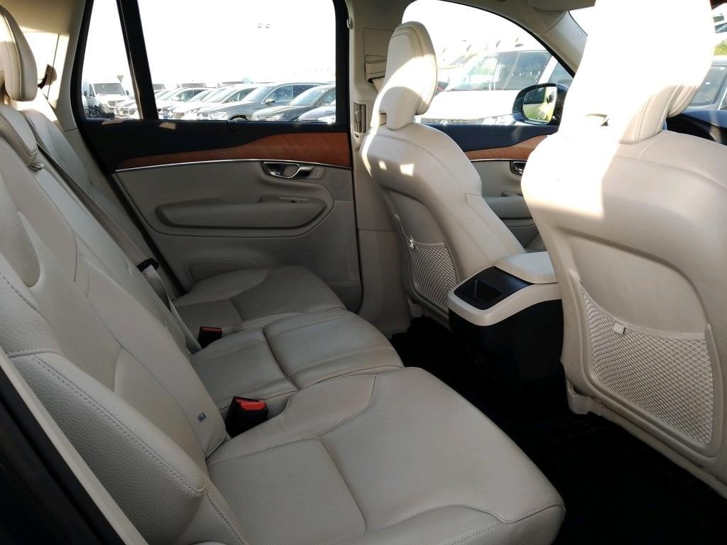 VOLVO XC90 2.0 B5 D AWD MOMENTUM PRO AU 235 CV 11 