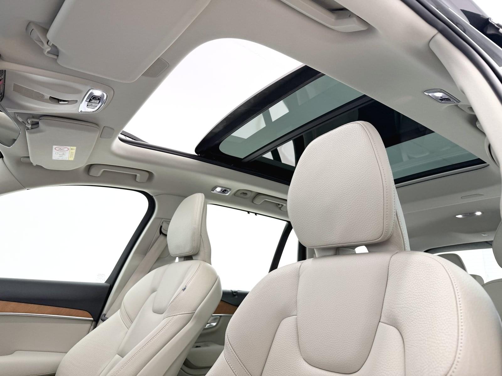 VOLVO XC90 2.0 B5 D AWD MOMENTUM PRO AU 235 CV 28