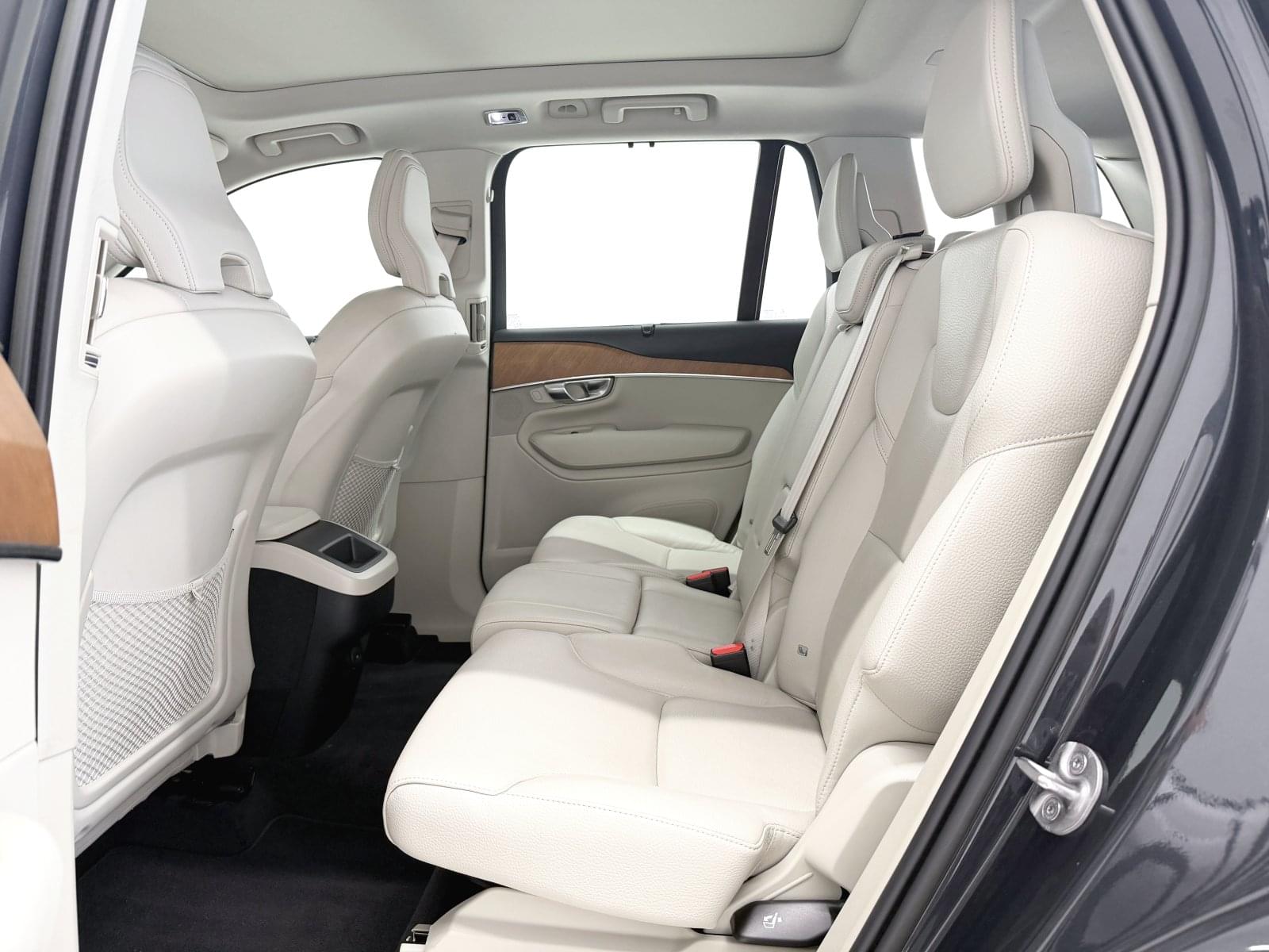 VOLVO XC90 2.0 B5 D AWD MOMENTUM PRO AU 235 CV 44