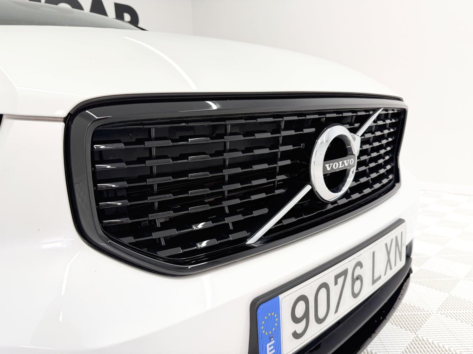 VOLVO XC40 1.5 T5 TWIN RECHARGE R-DESIGN 262CV 5 
