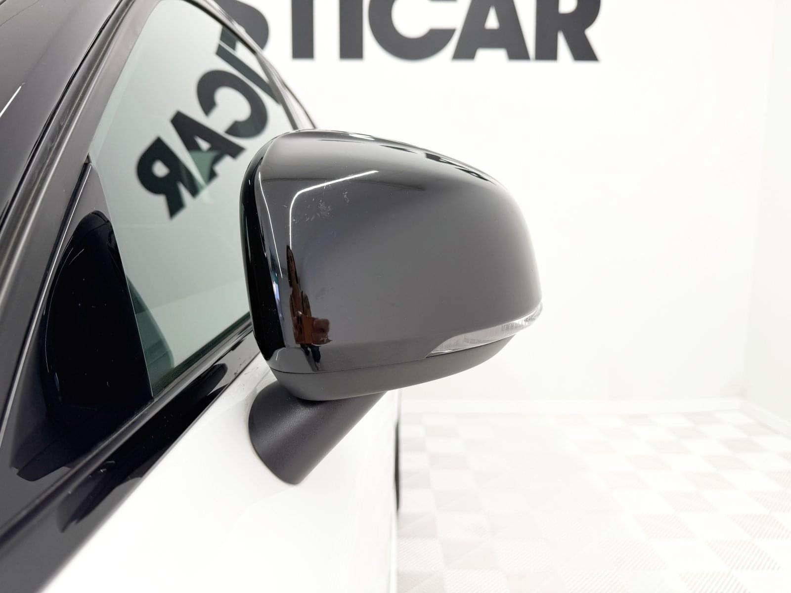 VOLVO XC40 1.5 T5 TWIN RECHARGE R-DESIGN 262CV 7 