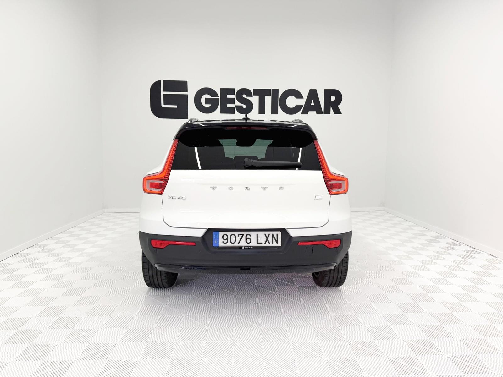VOLVO XC40 1.5 T5 TWIN RECHARGE R-DESIGN 262CV 12 