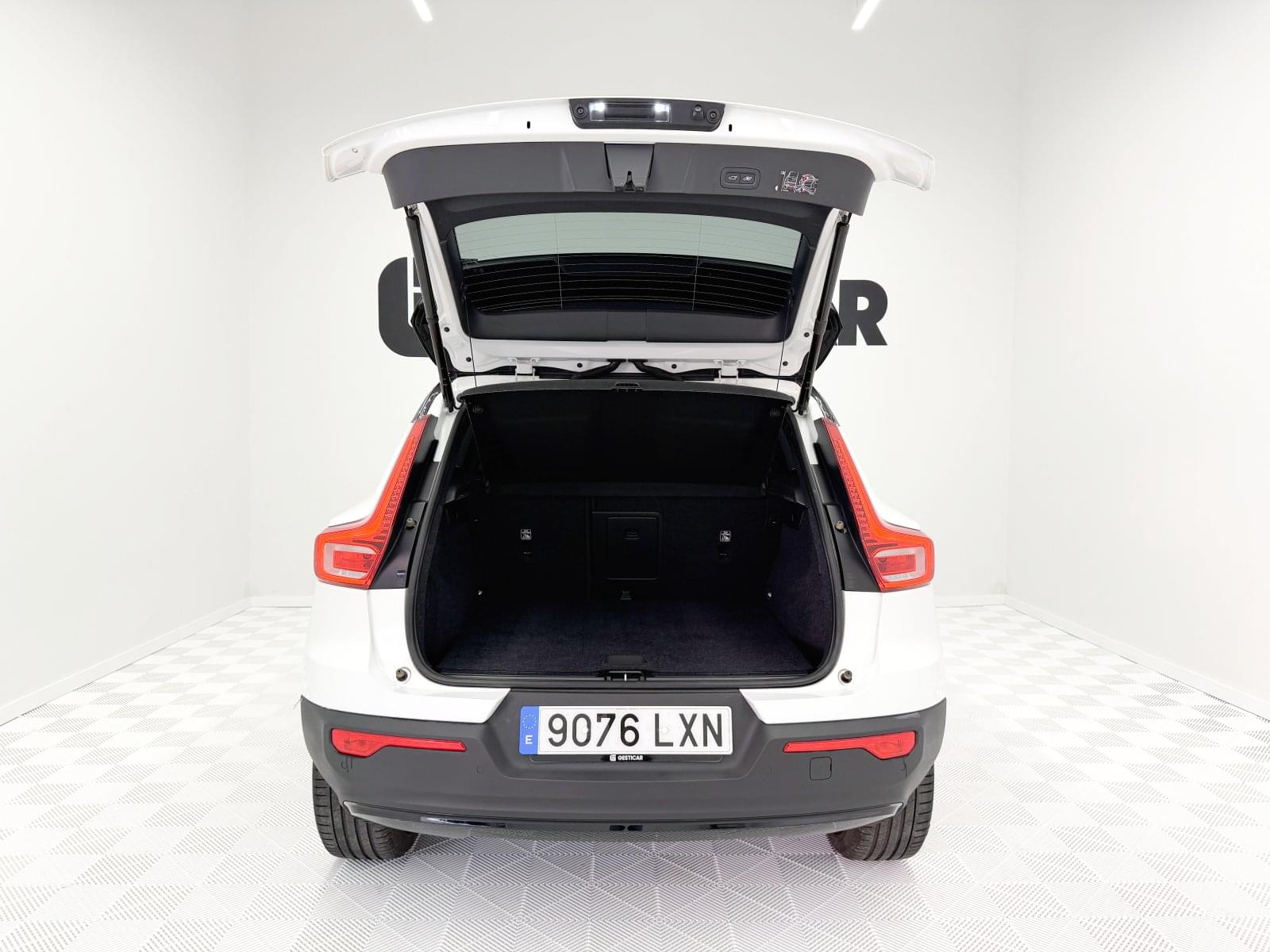 VOLVO XC40 1.5 T5 TWIN RECHARGE R-DESIGN 262CV 13 
