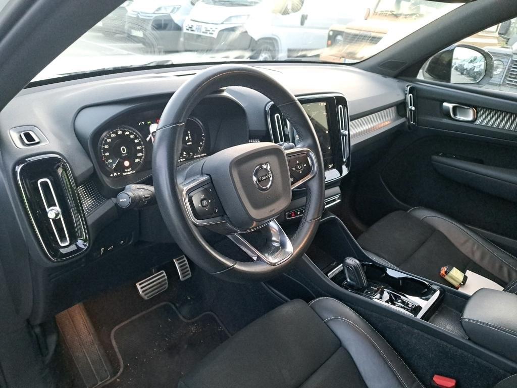 VOLVO XC40 1.5 T5 TWIN RECHARGE R-DESIGN 262CV 5 