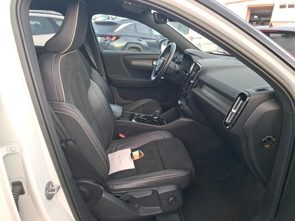 VOLVO XC40 1.5 T5 TWIN RECHARGE R-DESIGN 262CV 8 