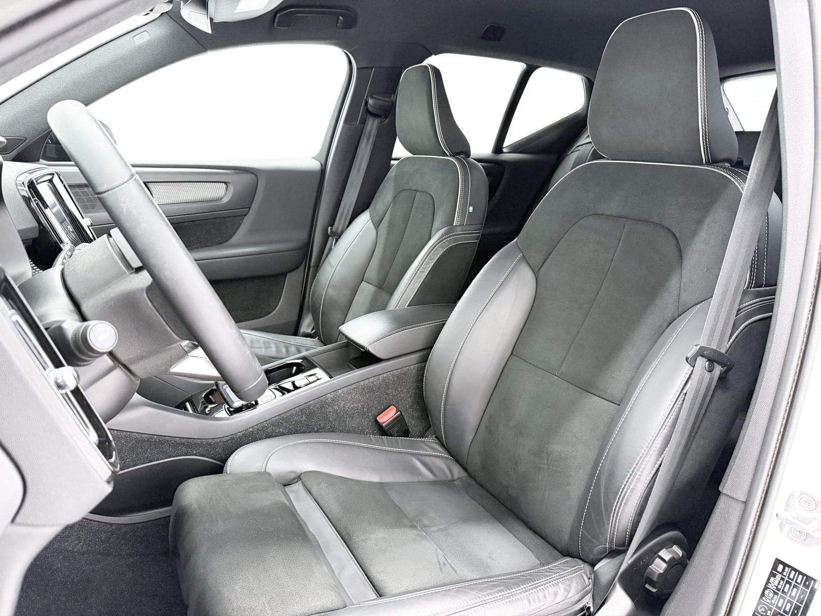 VOLVO XC40 1.5 T5 TWIN RECHARGE R-DESIGN 262CV 24 