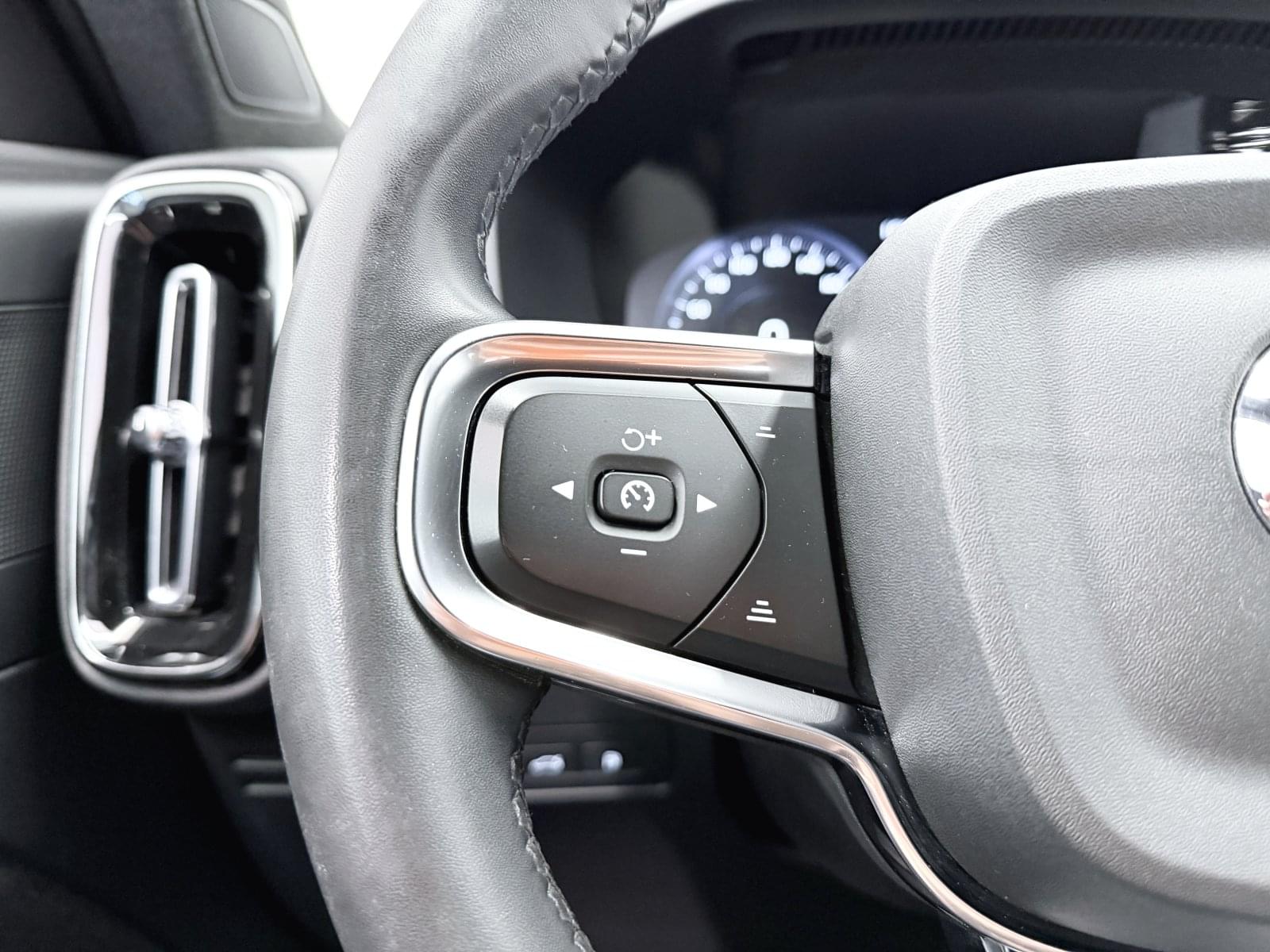 VOLVO XC40 1.5 T5 TWIN RECHARGE R-DESIGN 262CV 29 