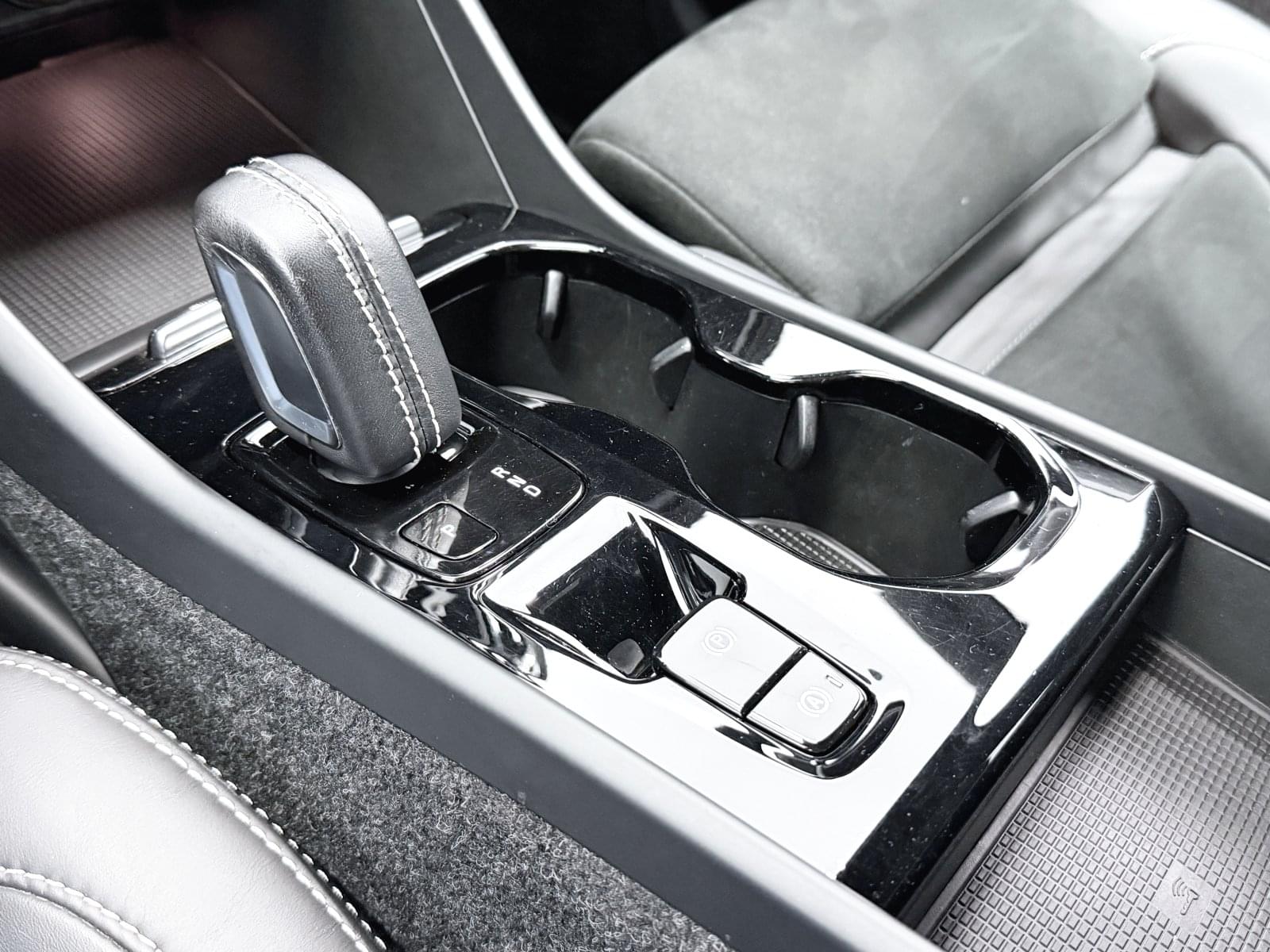 VOLVO XC40 1.5 T5 TWIN RECHARGE R-DESIGN 262CV 37 