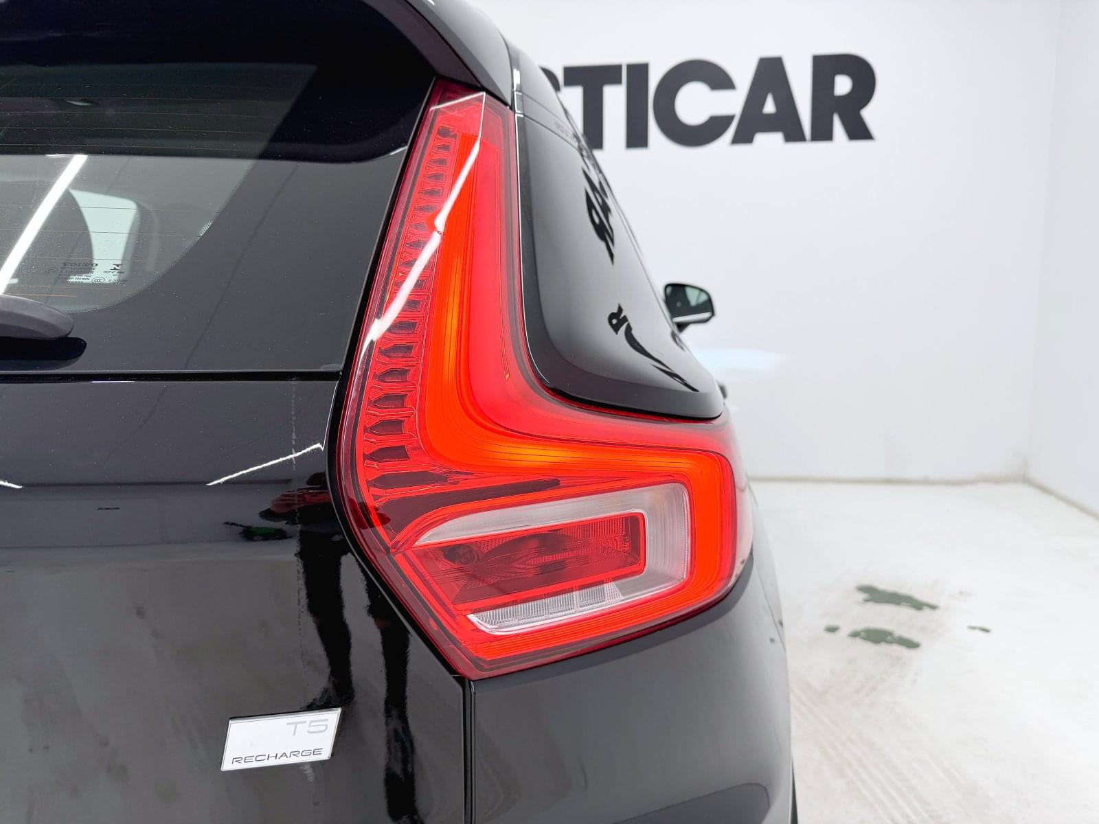 VOLVO XC40 1.5 T5 TWIN RECHARGE INSCRIP. AUT 262CV 19