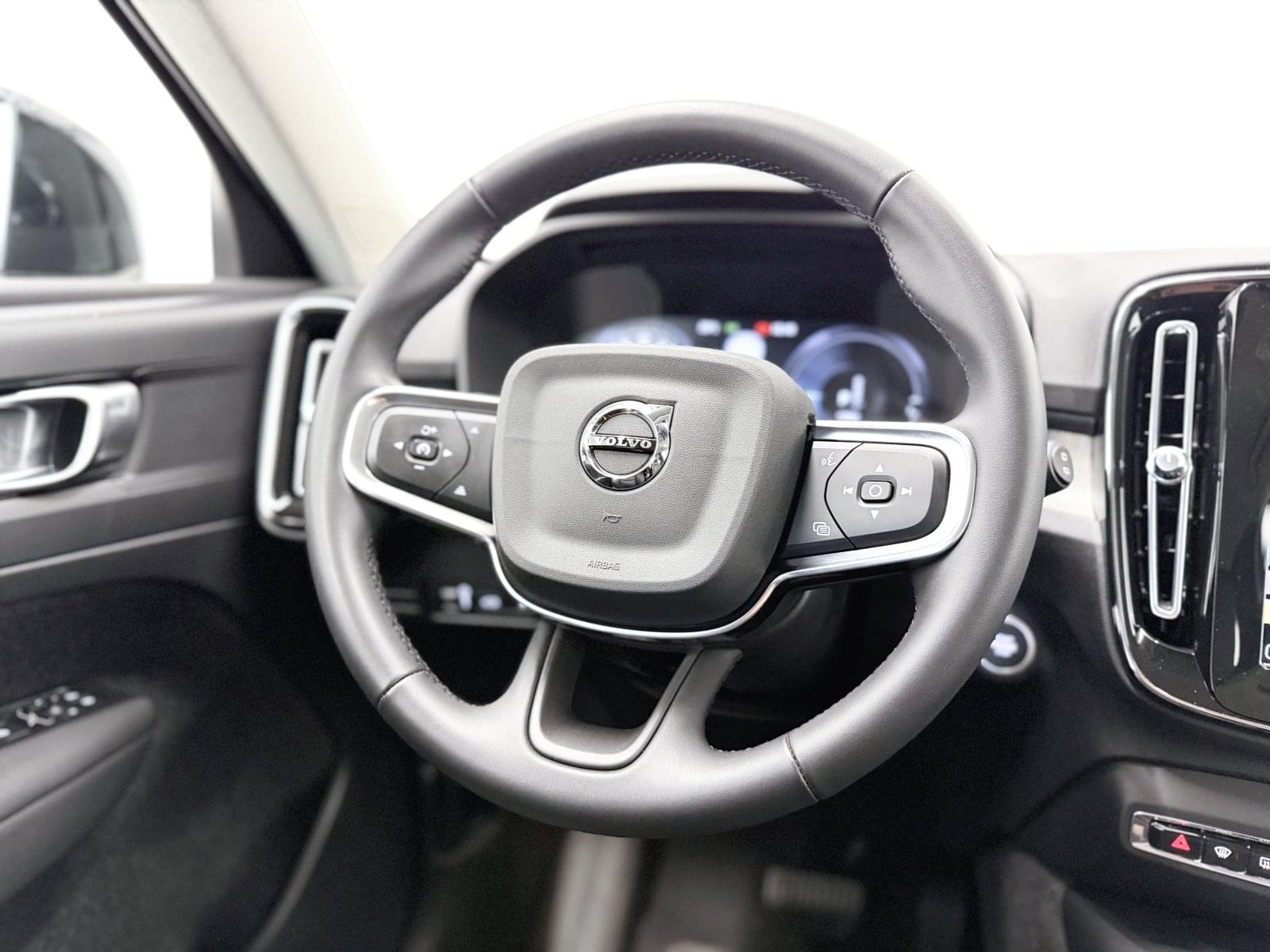 VOLVO XC40 1.5 T5 TWIN RECHARGE INSCRIP. AUT 262CV 28