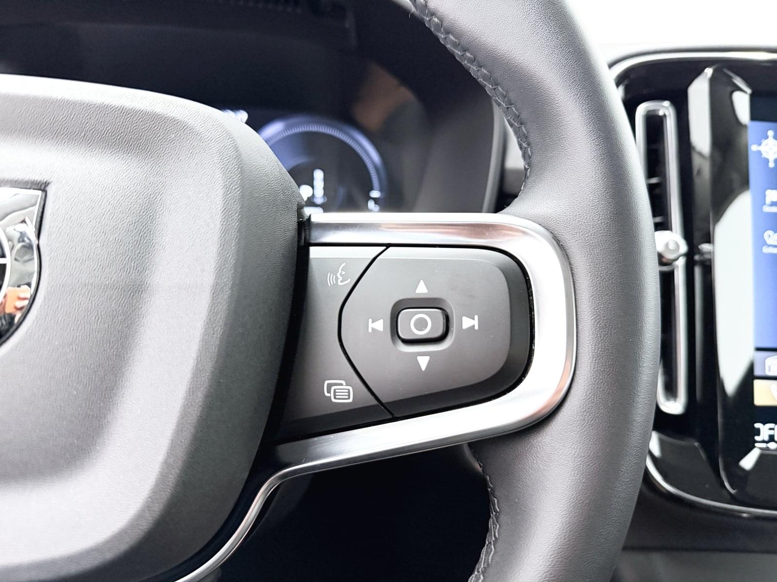 VOLVO XC40 1.5 T5 TWIN RECHARGE INSCRIP. AUT 262CV 30