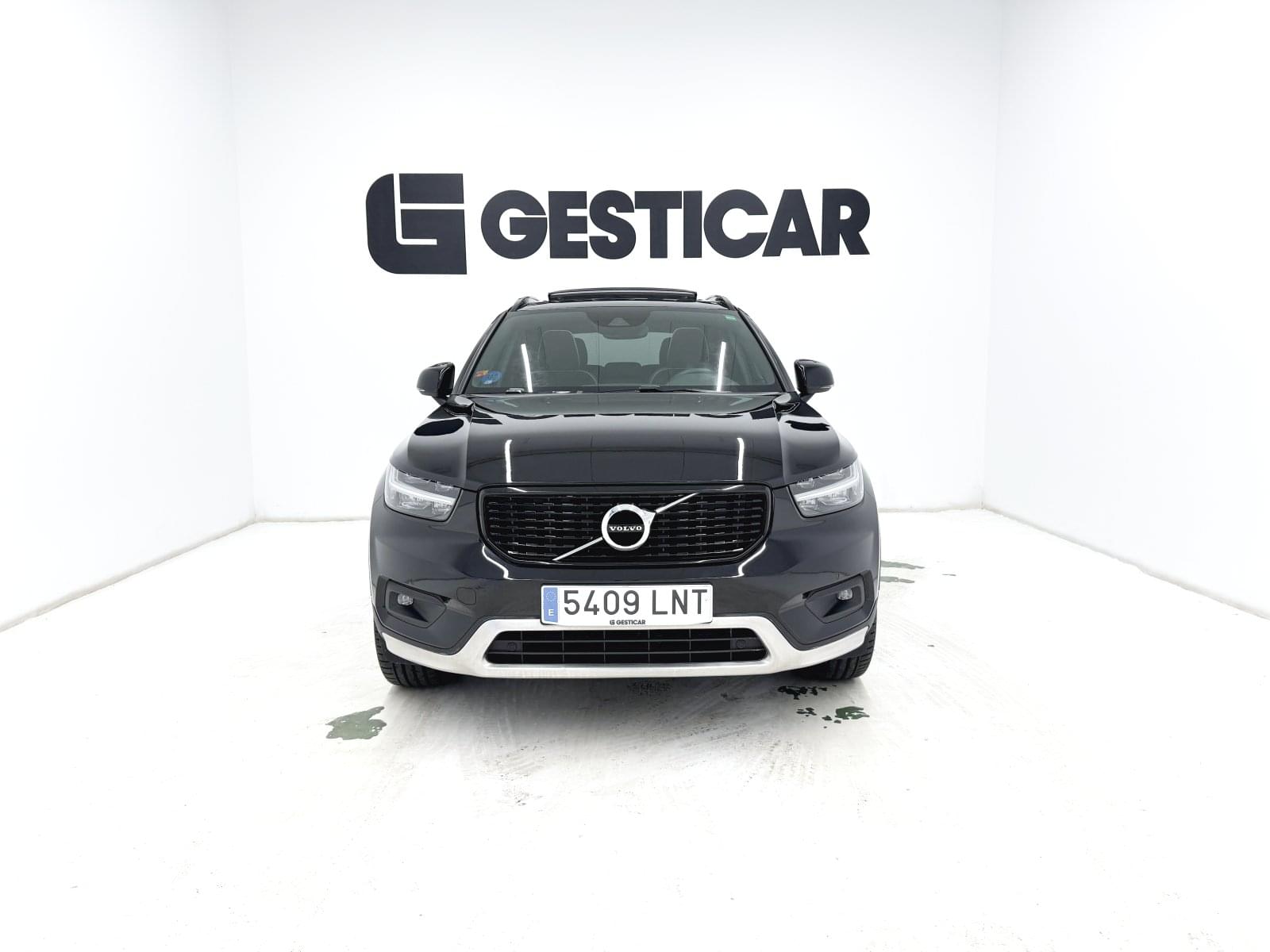 VOLVO XC40 1.5 T5 TWIN RECHARGE R-DESIGN AUT 262 6 