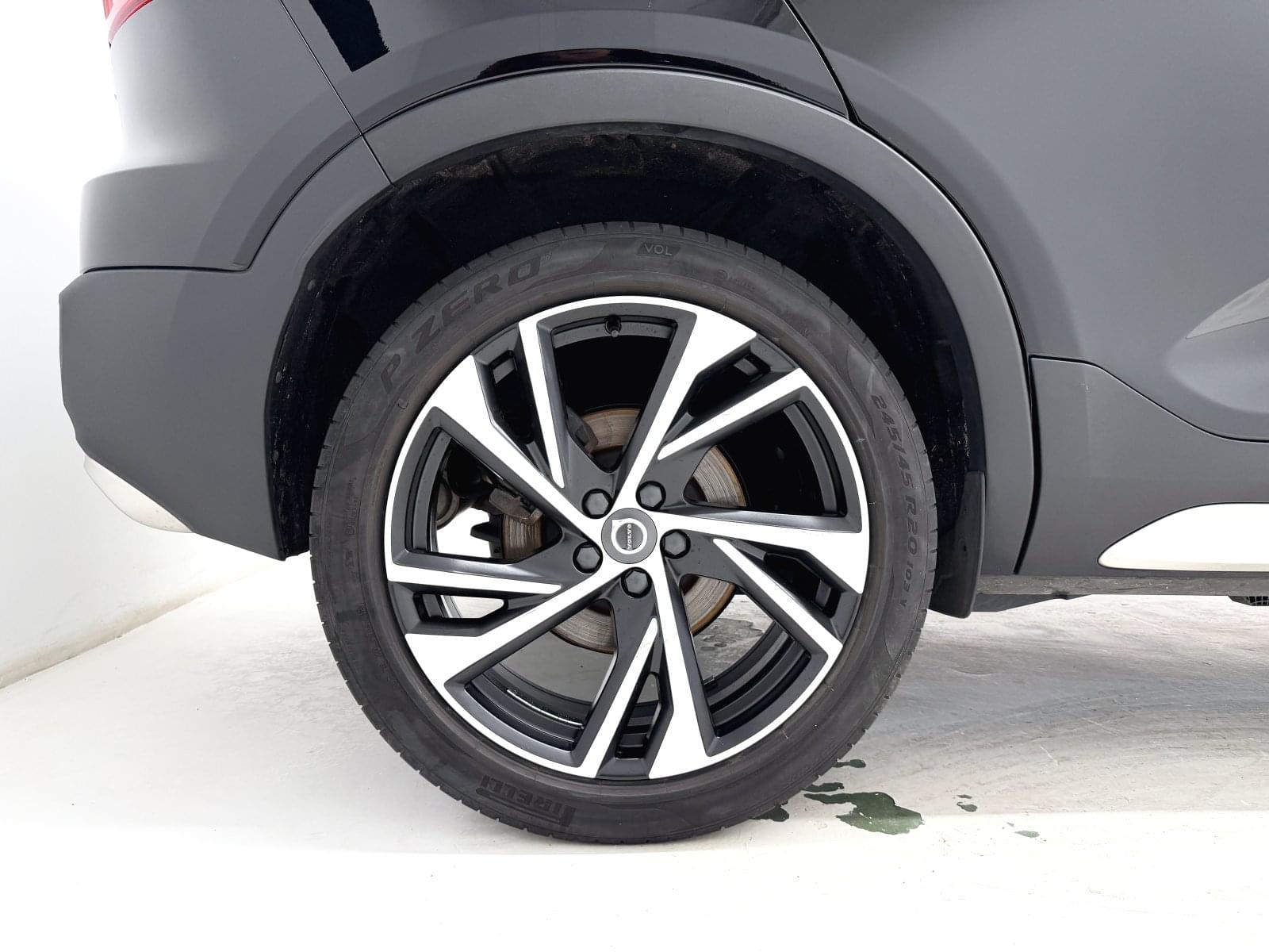 VOLVO XC40 1.5 T5 TWIN RECHARGE R-DESIGN AUT 262 23 