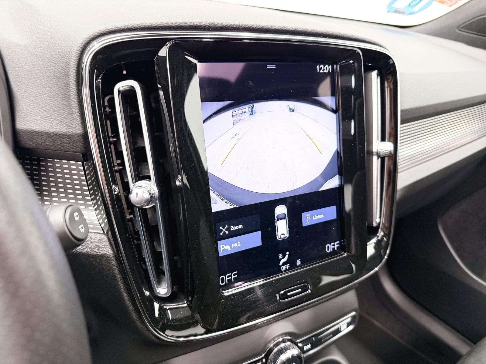 VOLVO XC40 1.5 T5 TWIN RECHARGE R-DESIGN AUT 262 35 