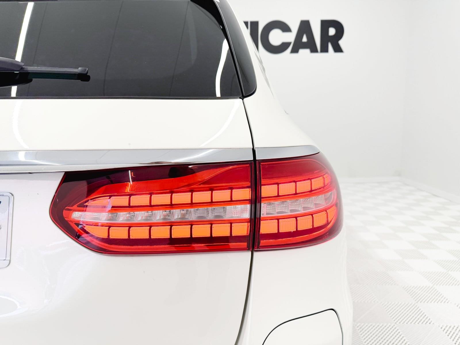 MERCEDES CLASE E E 300 E ESTATE 320CV 19