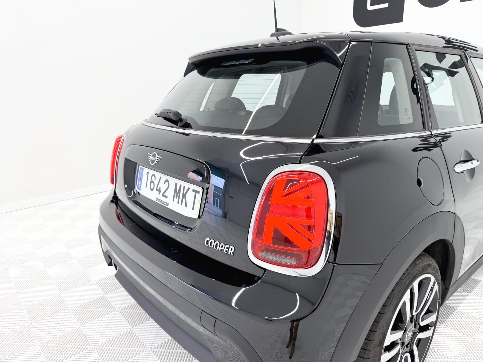 MINI MINI COOPER   135CV 17 