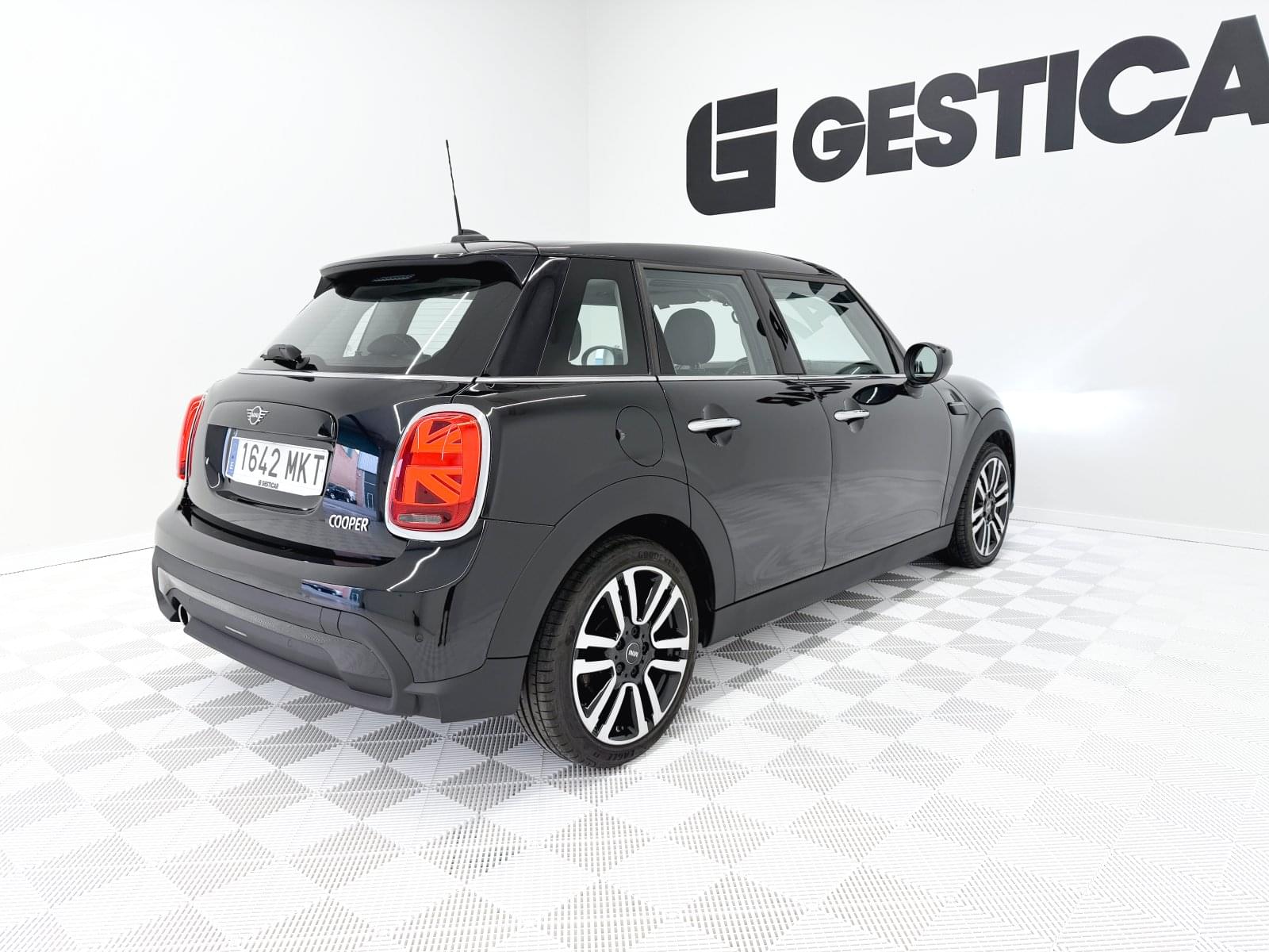 MINI MINI COOPER   135CV 18 