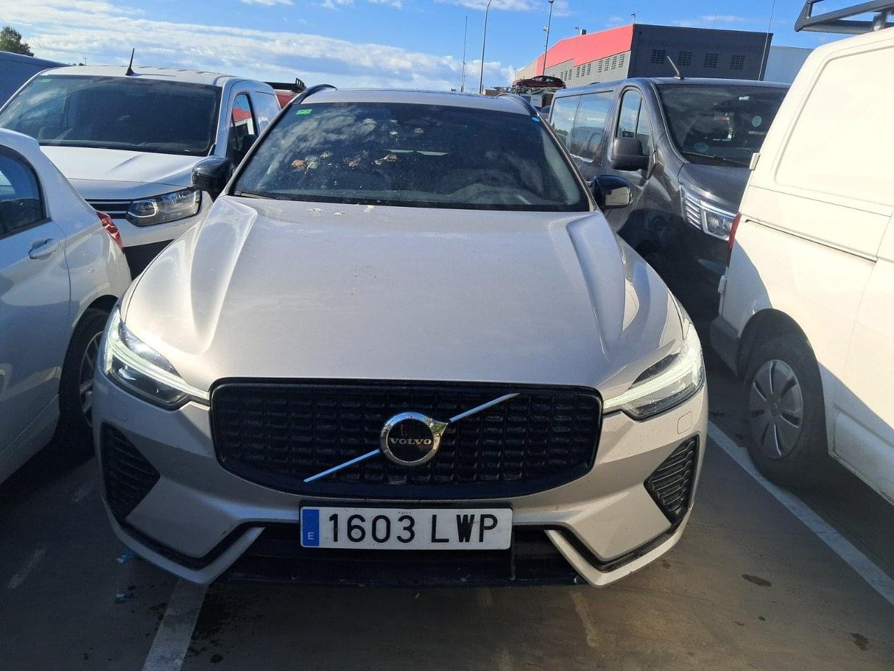 VOLVO XC60 2.0 T6 AWD RECHARGE R-DESIGN AUTO 340CV 3