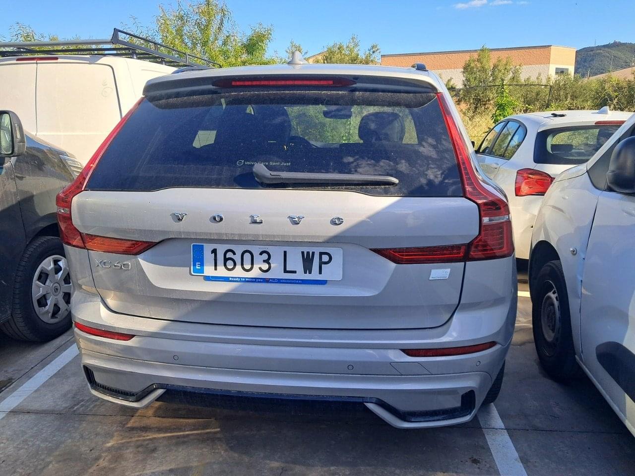 VOLVO XC60 2.0 T6 AWD RECHARGE R-DESIGN AUTO 340CV 5