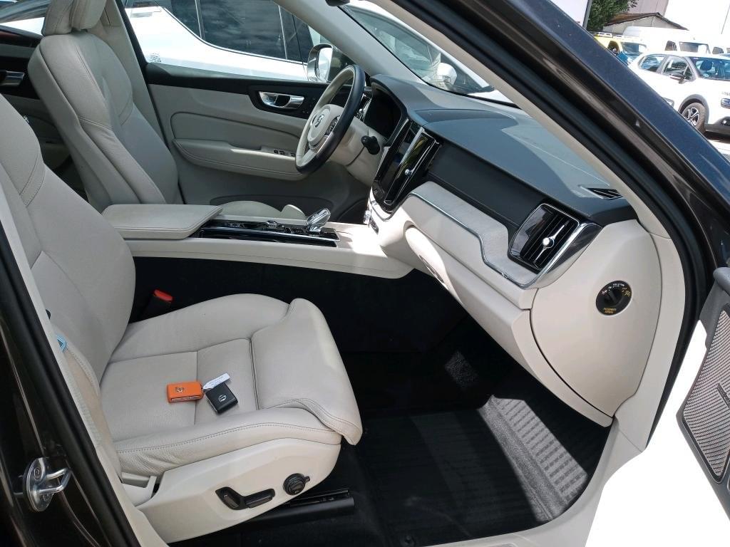 VOLVO XC60 2.0 T6 AWD RECHARGE INSCRIPTION AUTO 340 9