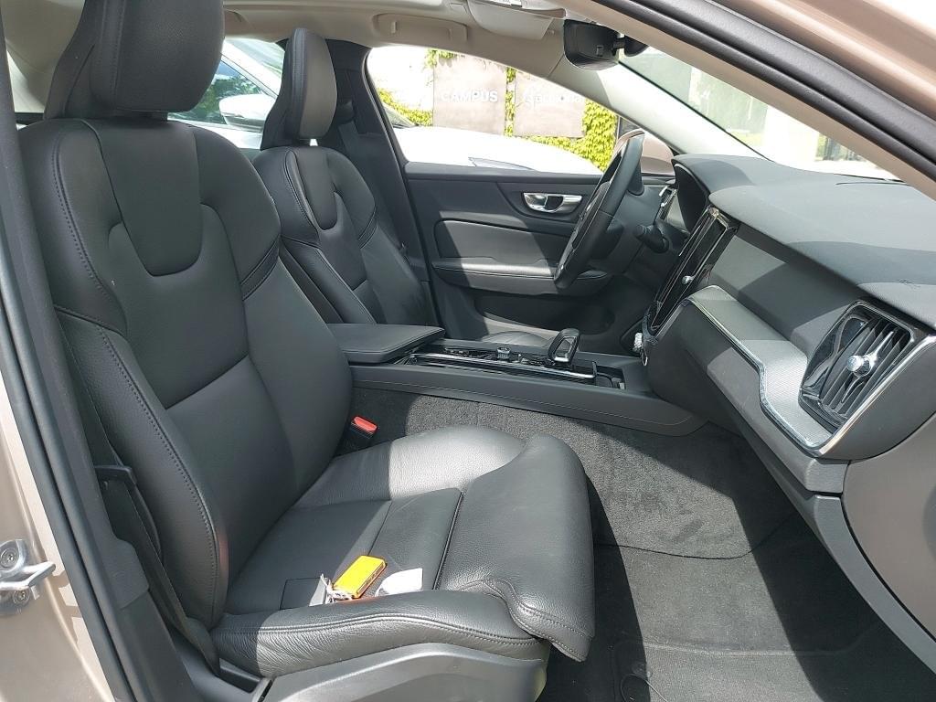 VOLVO S60 SEDáN B4(G) FWD PLUS BRIGHT AUTO 197CV 9 