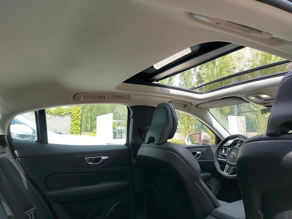 VOLVO S60 SEDáN B4(G) FWD PLUS BRIGHT AUTO 197CV 13 