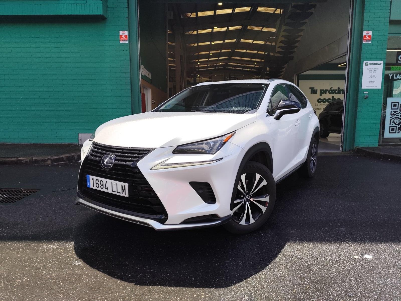 LEXUS NX 300H PREMIUM 2WD 2