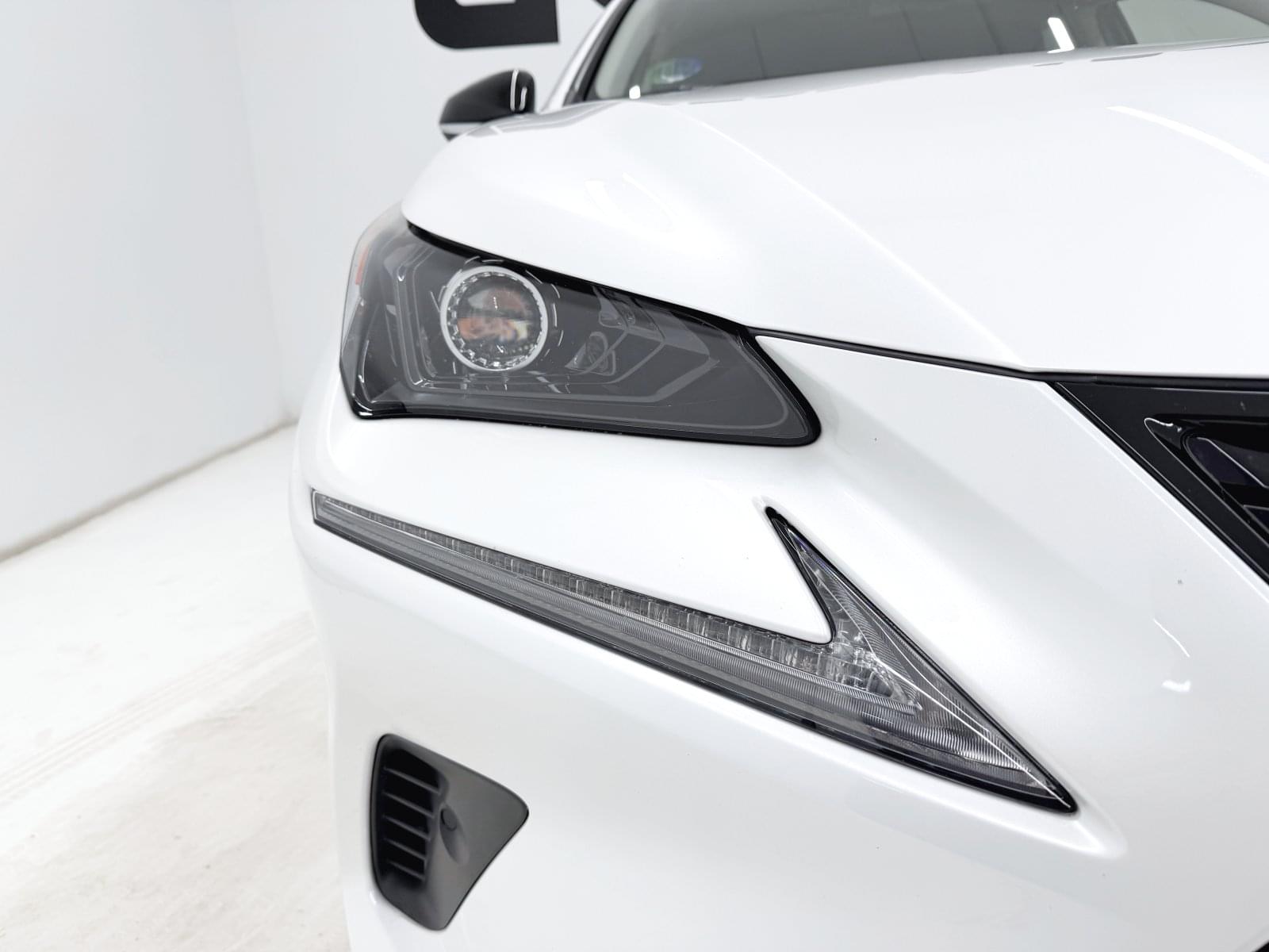 LEXUS NX 300H PREMIUM 2WD 4 