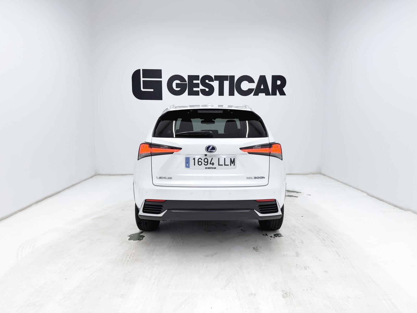 LEXUS NX 300H PREMIUM 2WD 13 