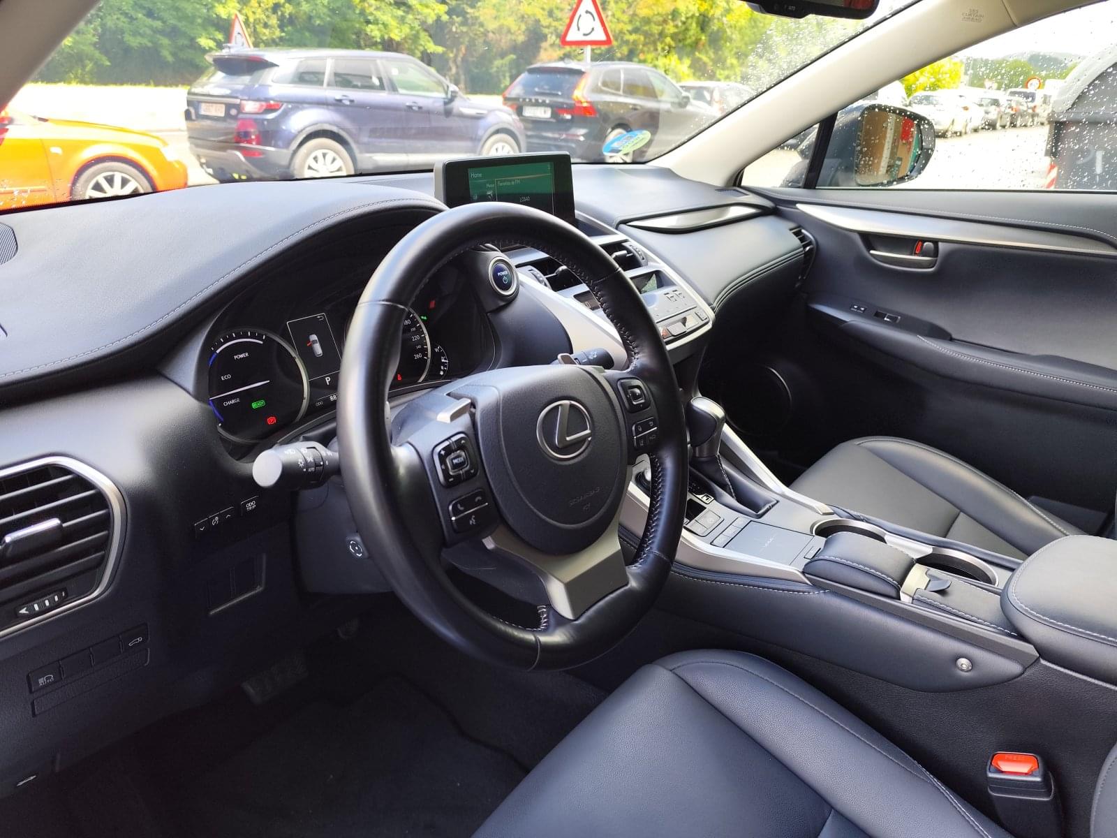 LEXUS NX 300H PREMIUM 2WD 10