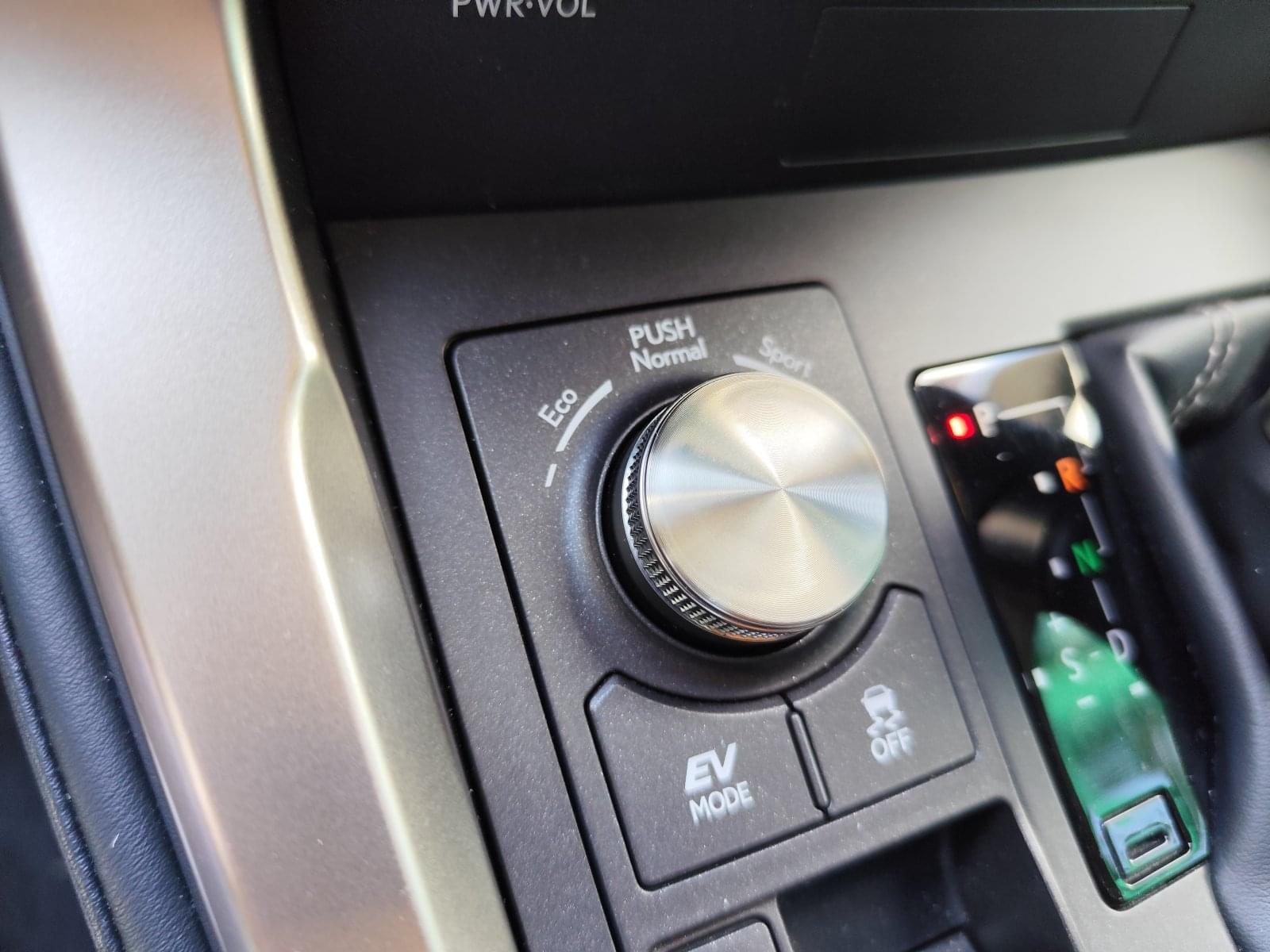 LEXUS NX 300H PREMIUM 2WD 20