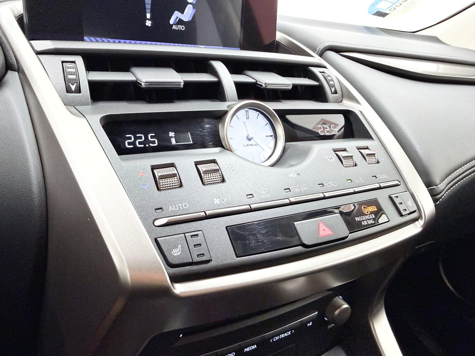 LEXUS NX 300H PREMIUM 2WD 37 
