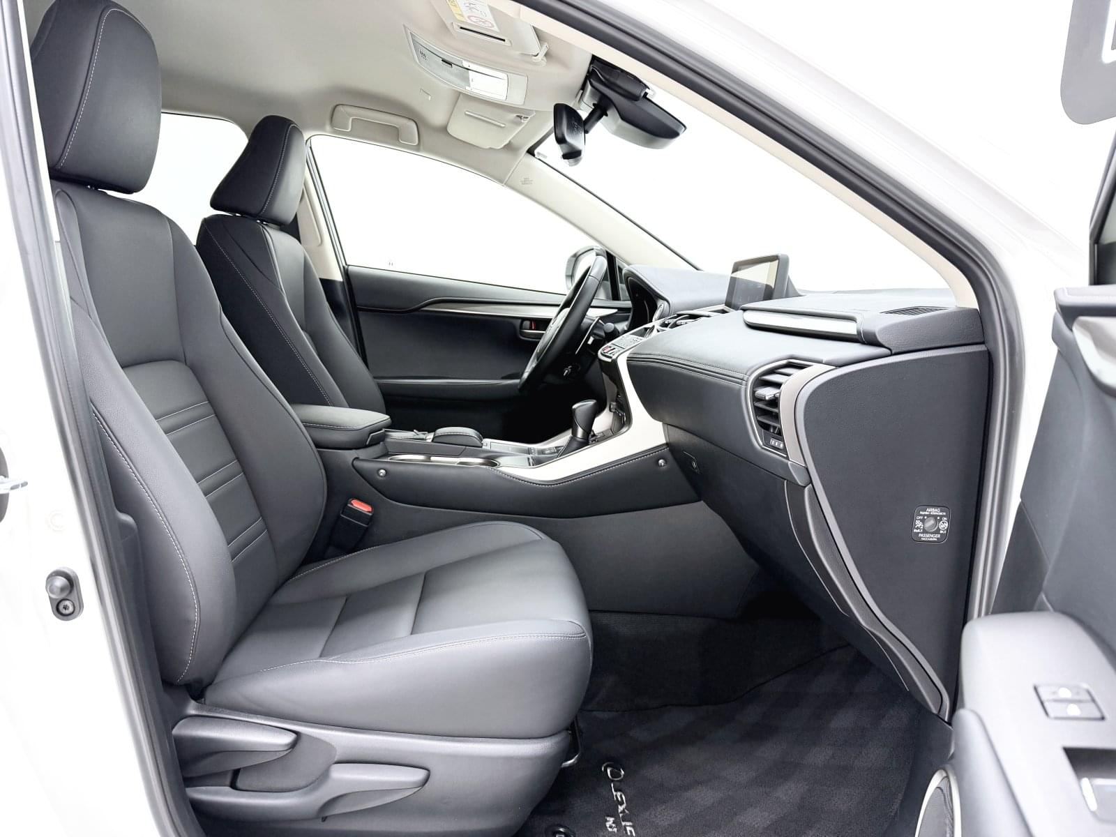 LEXUS NX 300H PREMIUM 2WD 43 