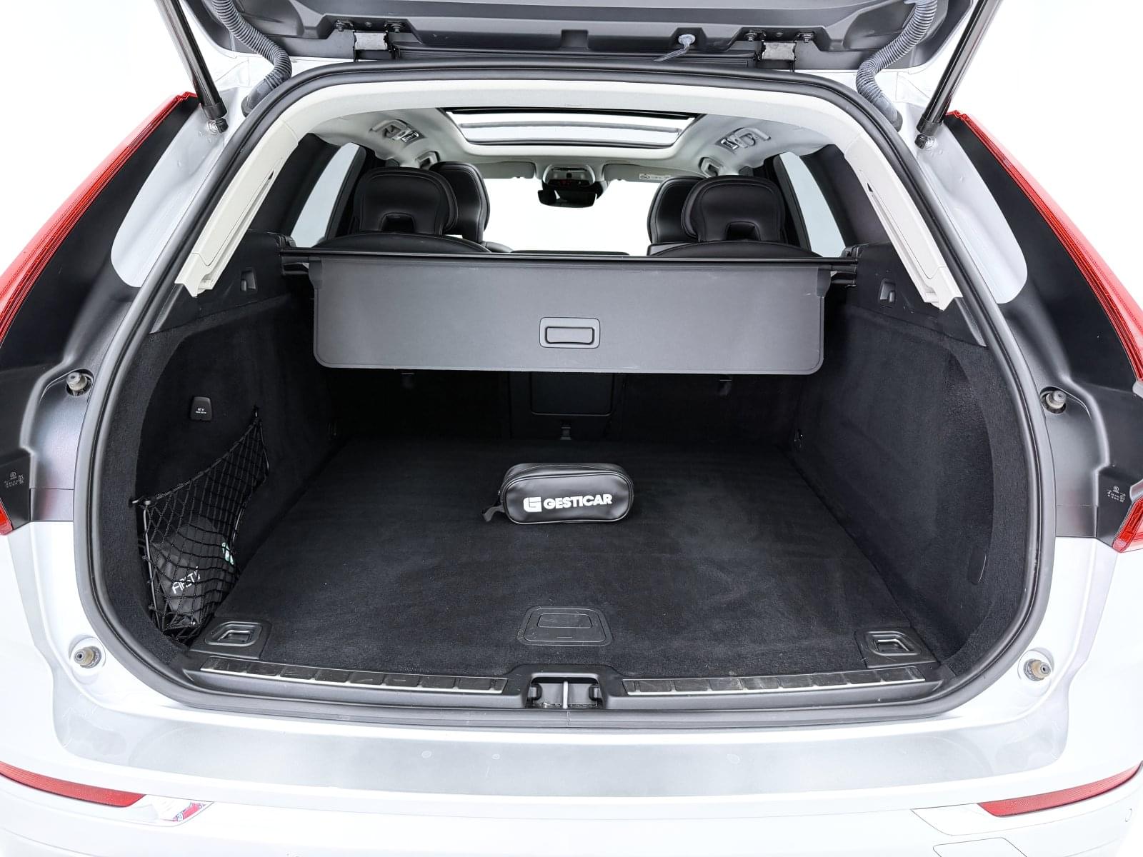 VOLVO XC60 2.0 T8 AWD INSCRIPTION 11 