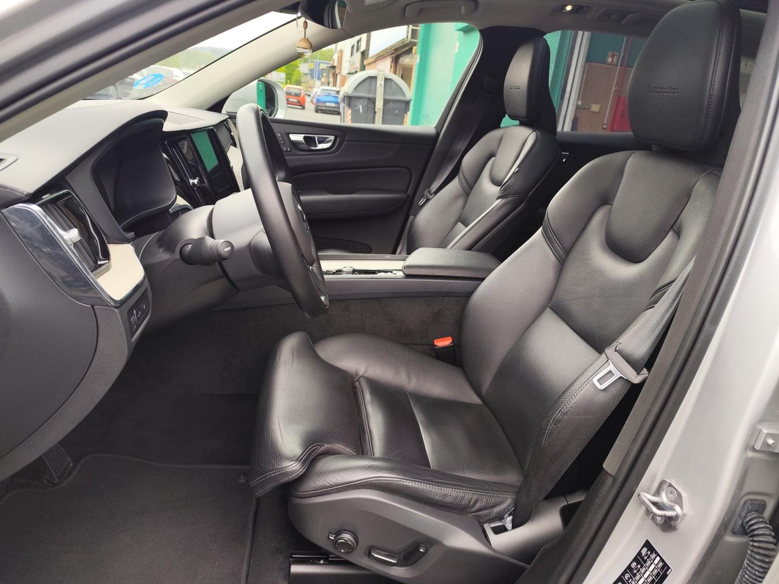 VOLVO XC60 2.0 T8 AWD INSCRIPTION 8