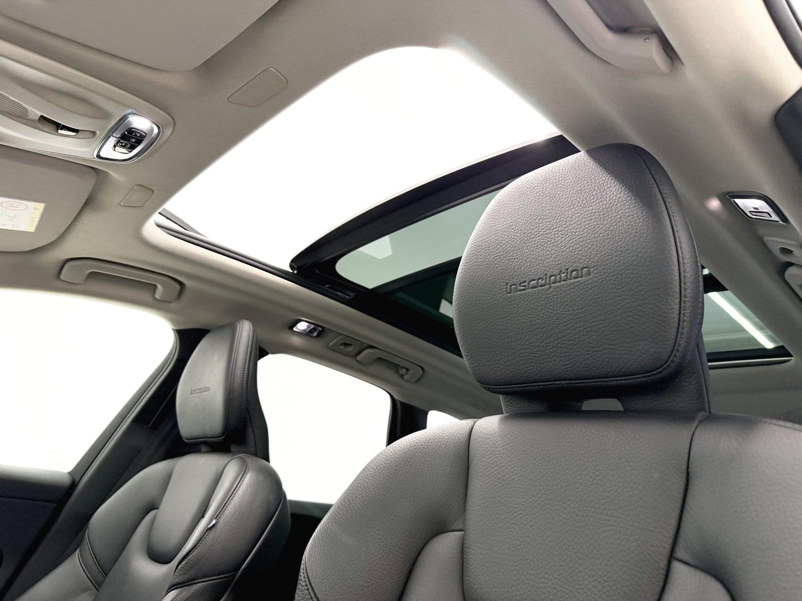 VOLVO XC60 2.0 T8 AWD INSCRIPTION 17 