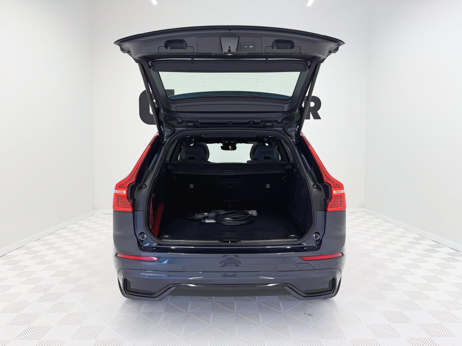 VOLVO XC60 2.0 T6 AWD RECHARGE R-DESIG 355CV 12