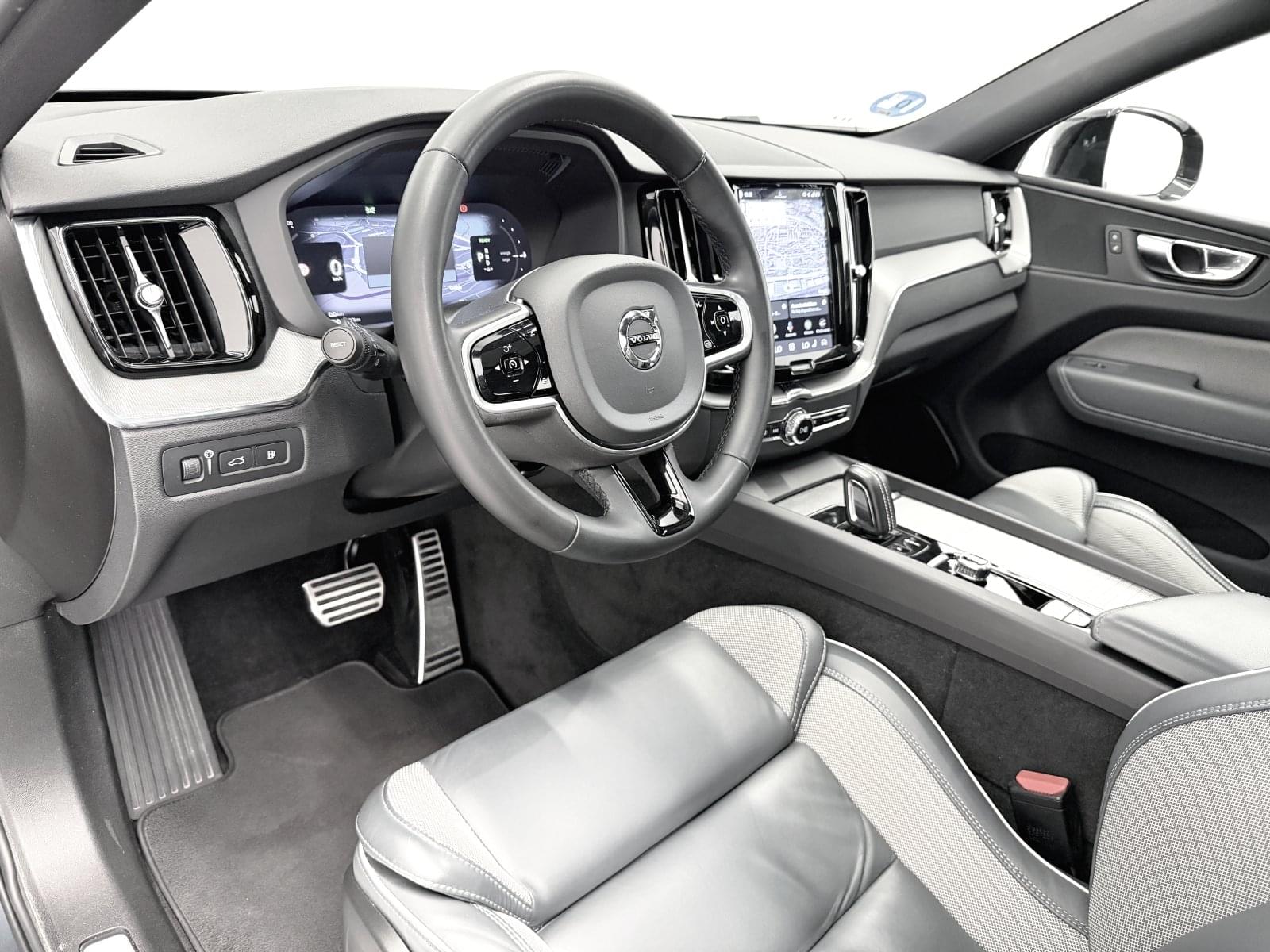 VOLVO XC60 2.0 T6 AWD RECHARGE R-DESIG 355CV 22