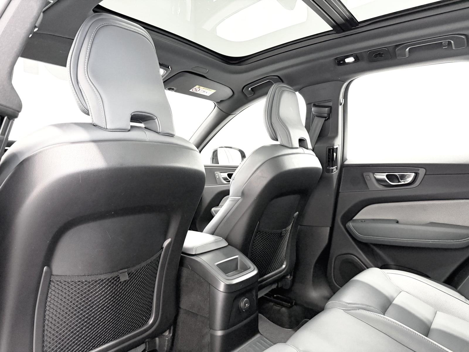VOLVO XC60 2.0 T6 AWD RECHARGE R-DESIG 355CV 37