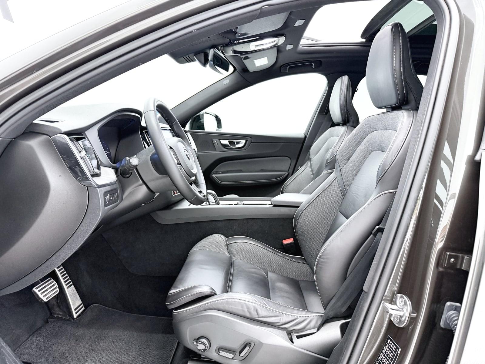 VOLVO XC60 2.0 T6 AWD RECHARGE R DESIGN 355 CV 25 
