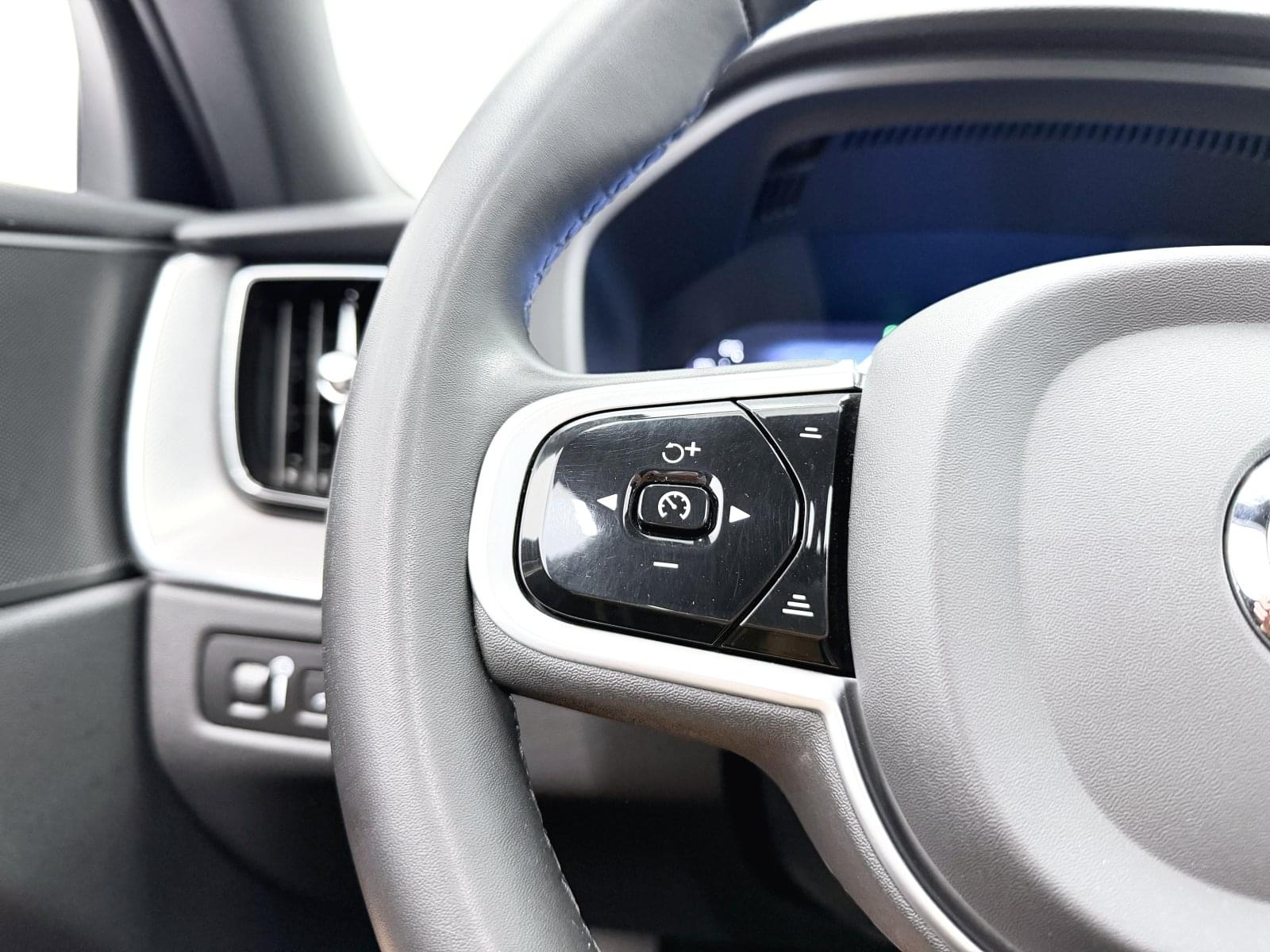 VOLVO XC60 2.0 T6 AWD RECHARGE R DESIGN 355 CV 30 