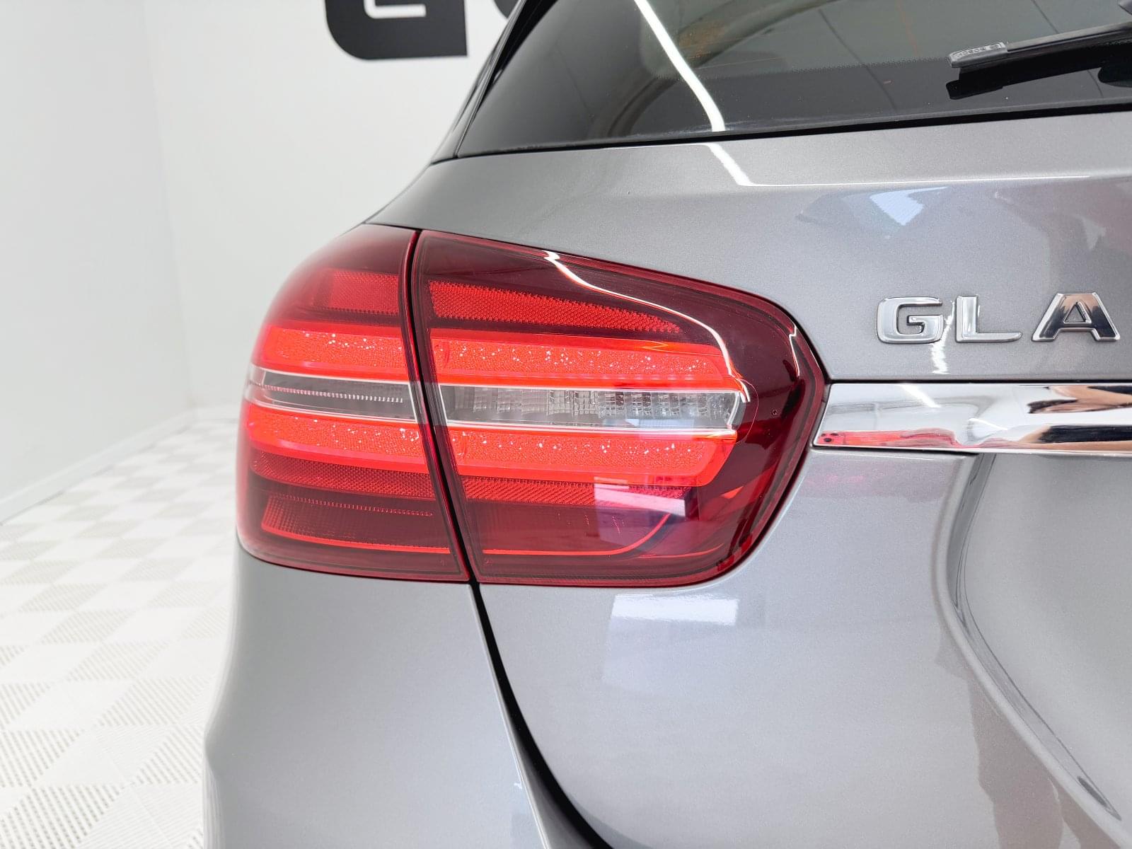 MERCEDES CLASE GLA GLA 180 136CV 13