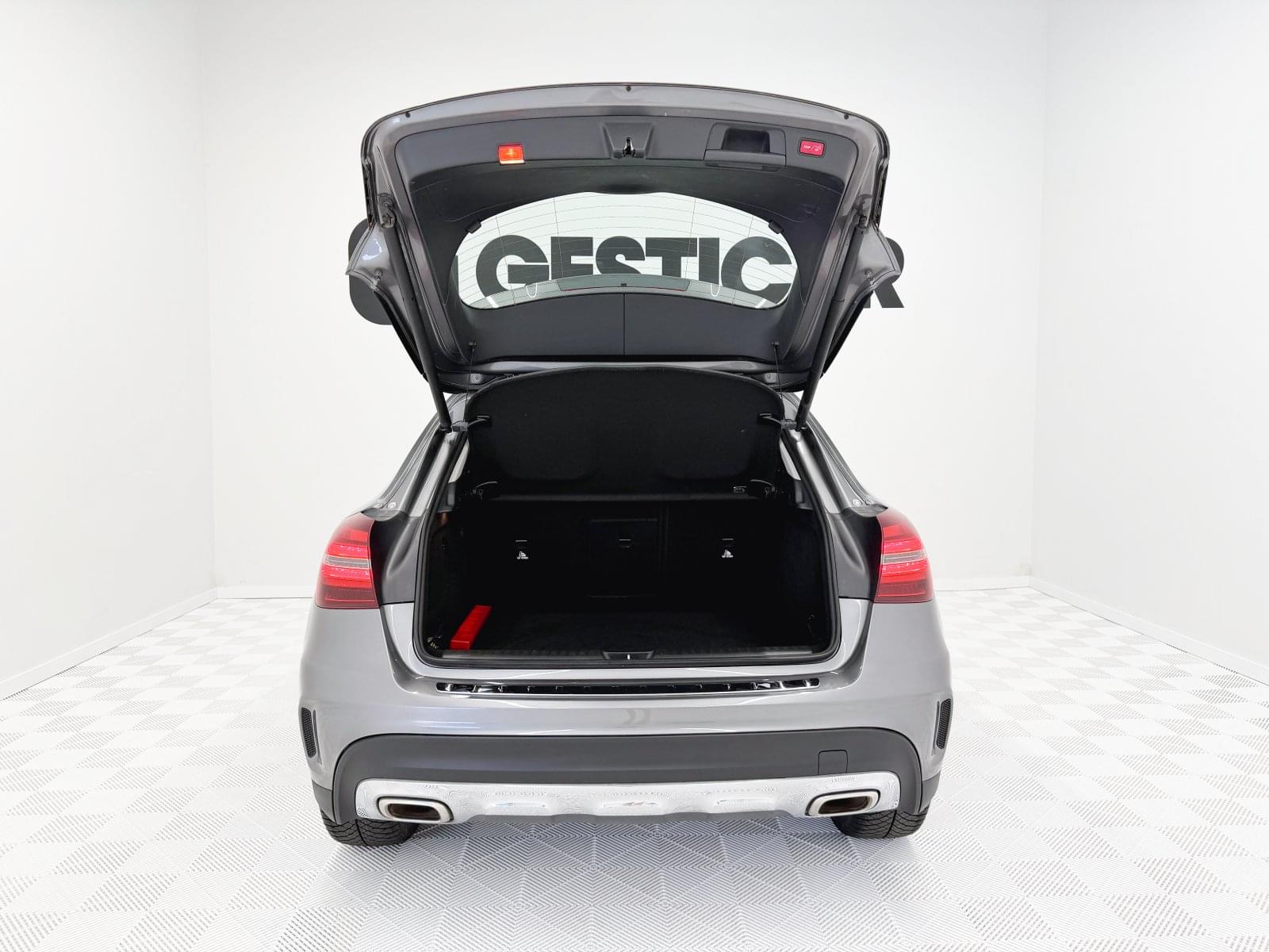 MERCEDES CLASE GLA GLA 180 136CV 15