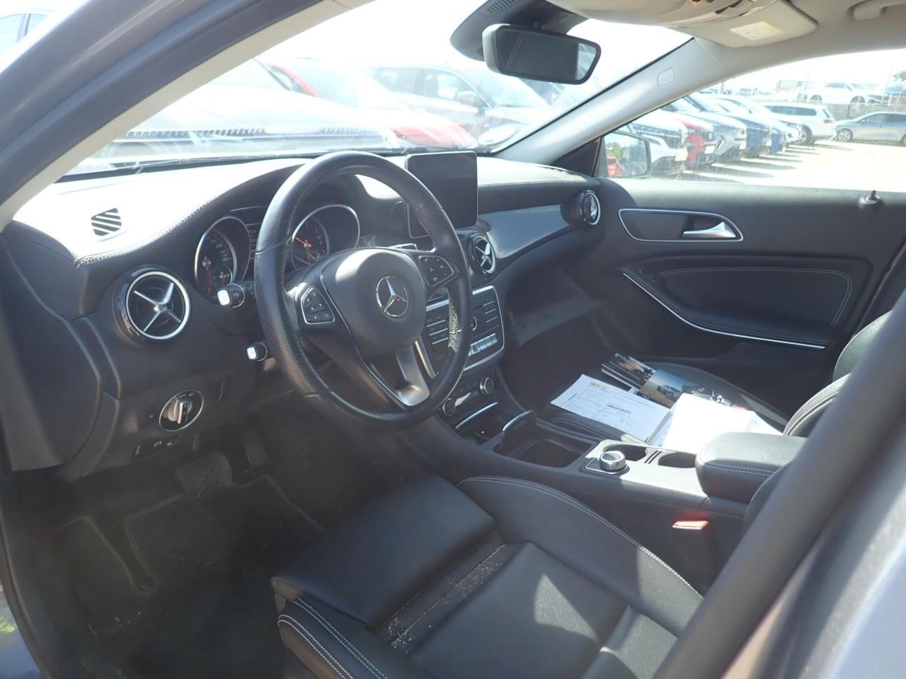 MERCEDES CLASE GLA GLA 180 136CV 7