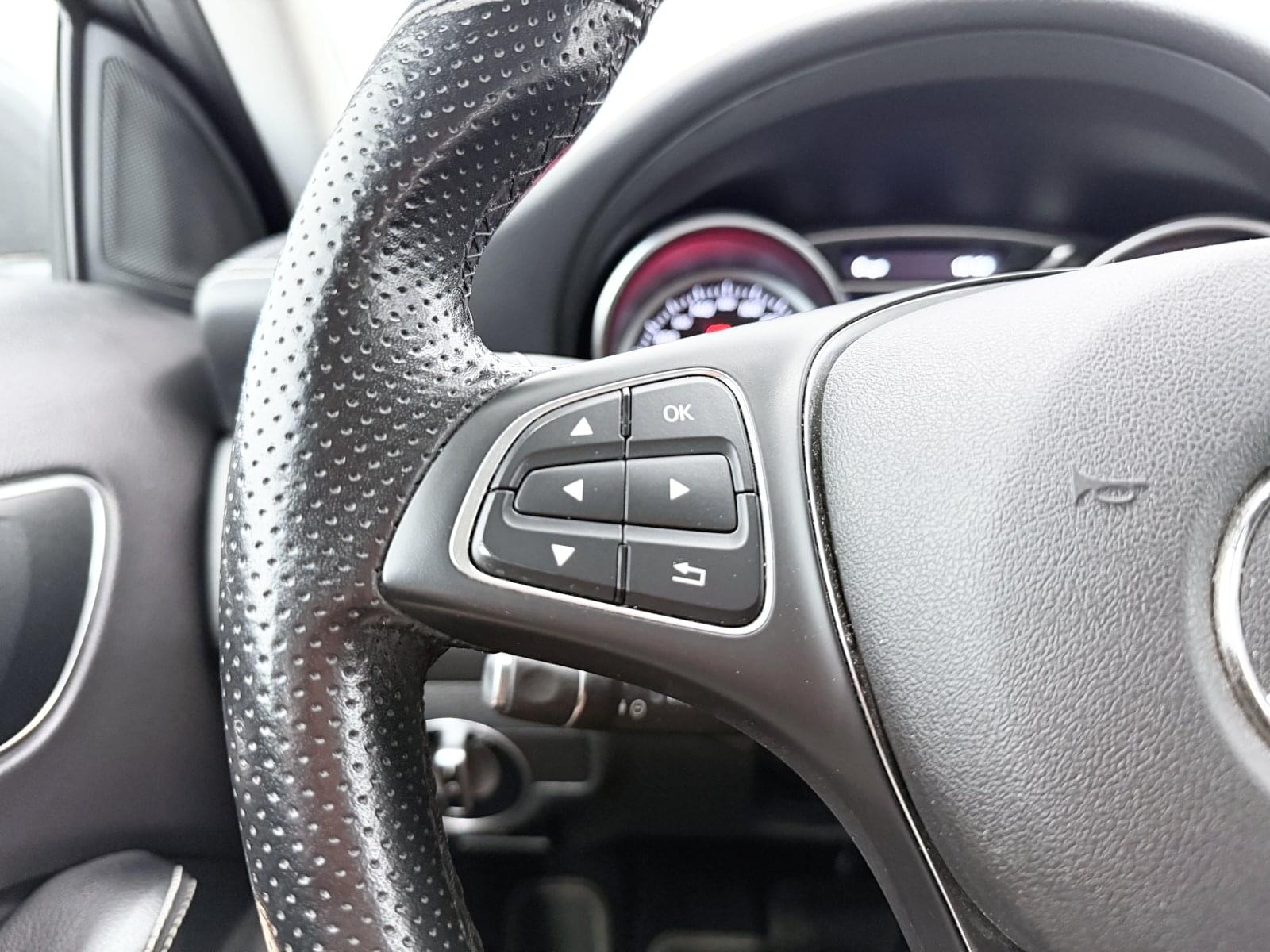 MERCEDES CLASE GLA GLA 180 136CV 31