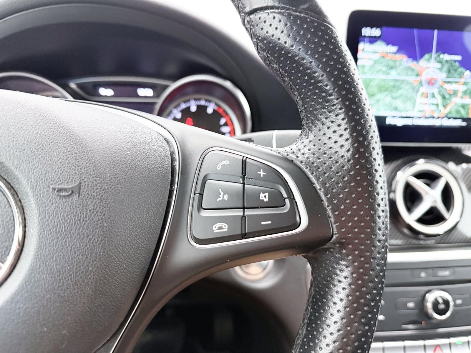 MERCEDES CLASE GLA GLA 180 136CV 32