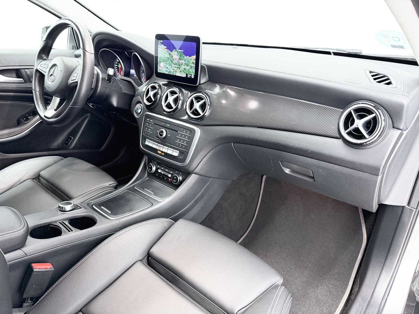 MERCEDES CLASE GLA GLA 180 136CV 41