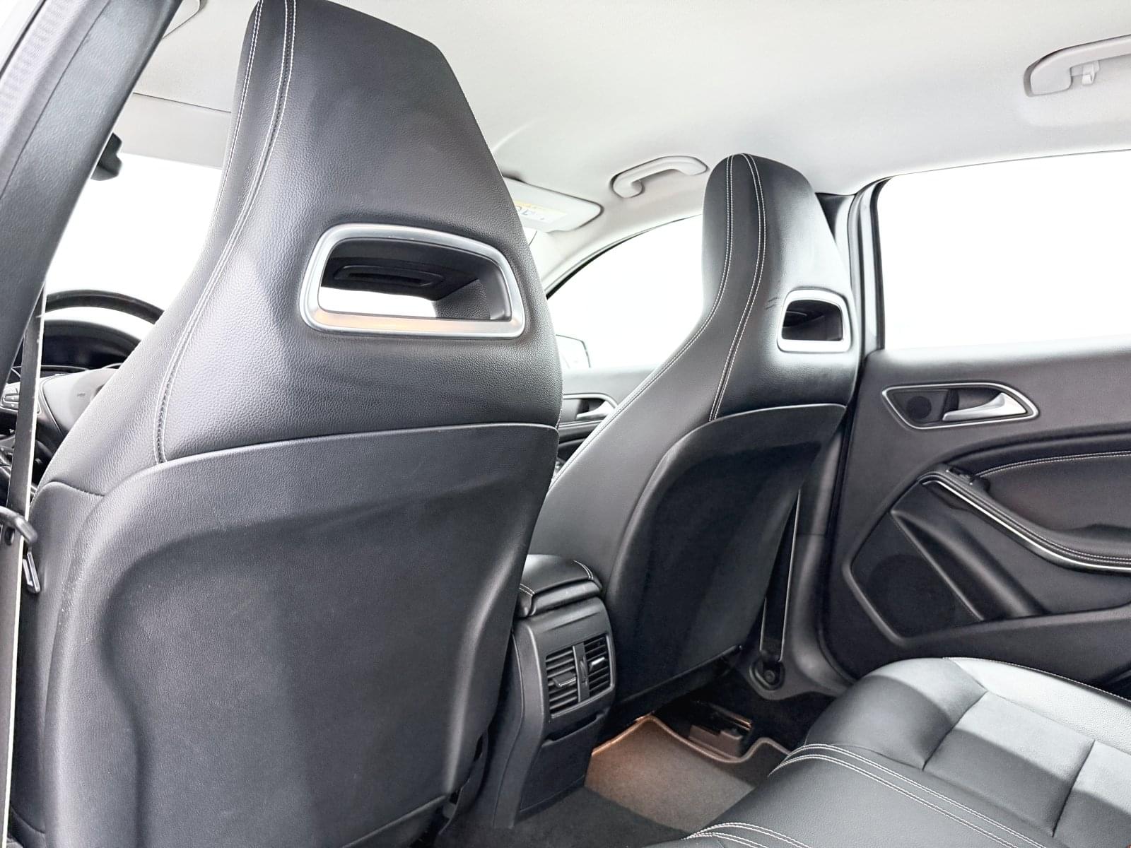 MERCEDES CLASE GLA GLA 180 136CV 44